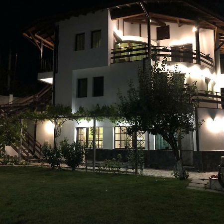 וארנה Apartments In Golden Sands Park Near The Sea מראה חיצוני תמונה